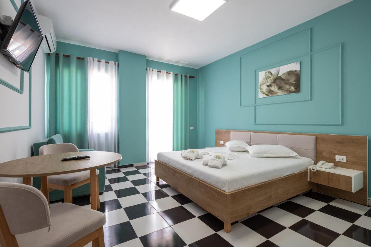 Compas Boutique Hotel Golem  Eksteriør bilde